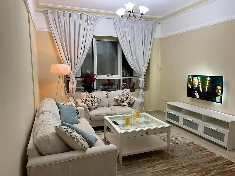 Deluxe Apartment Closed To Beach Sharjah Emirati Arabi Uniti