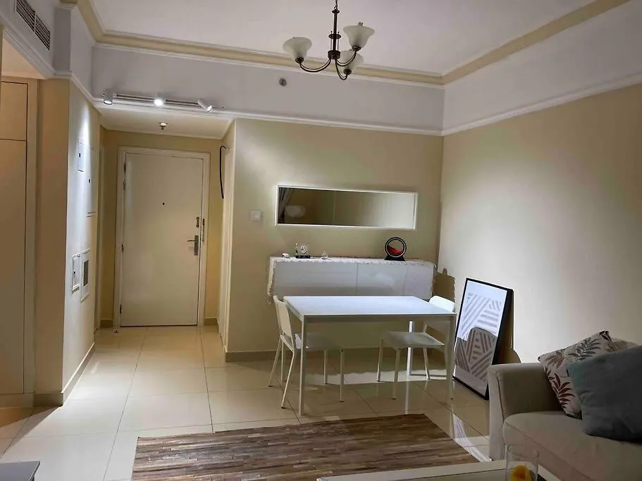 Deluxe Apartment Closed To Beach Sharjah United Arab Emirates